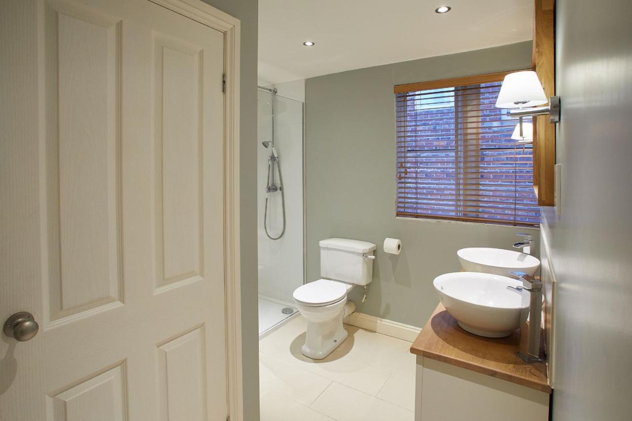 Host & Stay - Spyglass 1708 Whitby Esterno foto