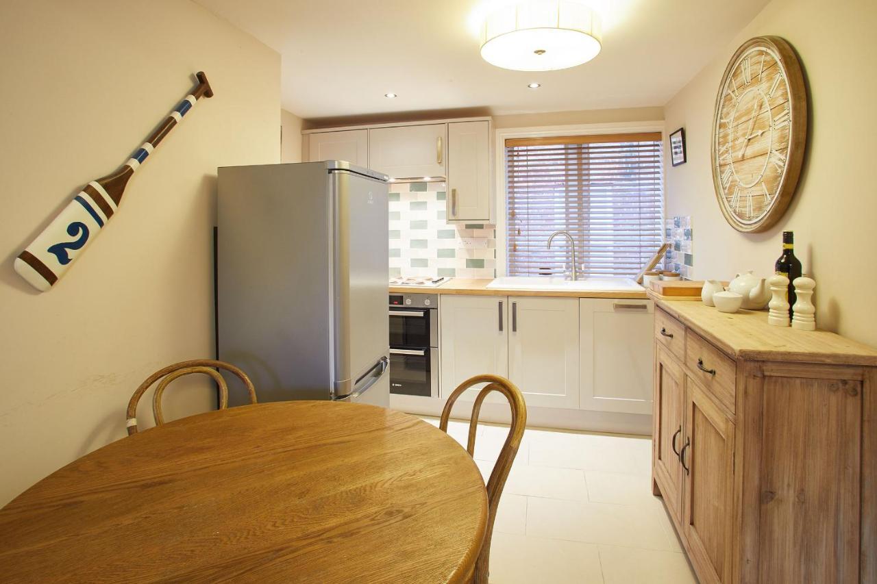 Host & Stay - Spyglass 1708 Whitby Esterno foto